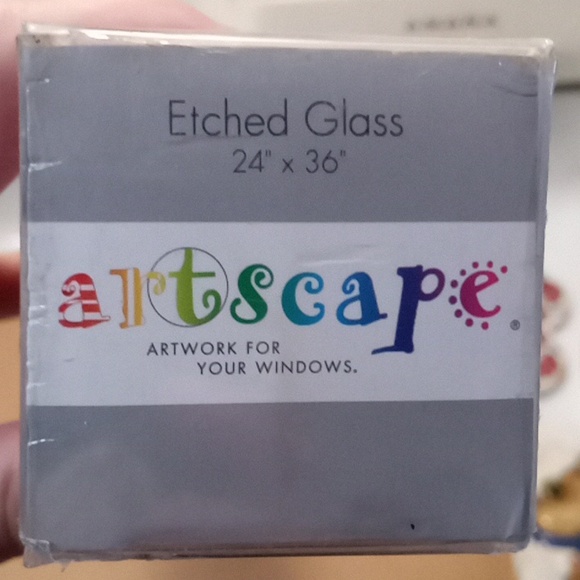 NEW Artscape Window Privacy Film---- 24x36inch - Picture 6 of 6